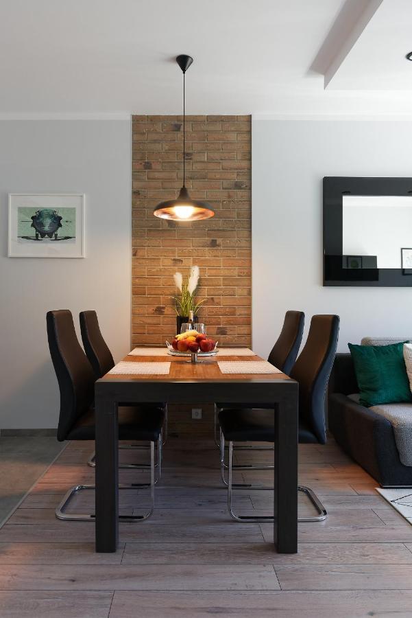 פוזנן Art Apartament Parking By Impero מראה חיצוני תמונה
