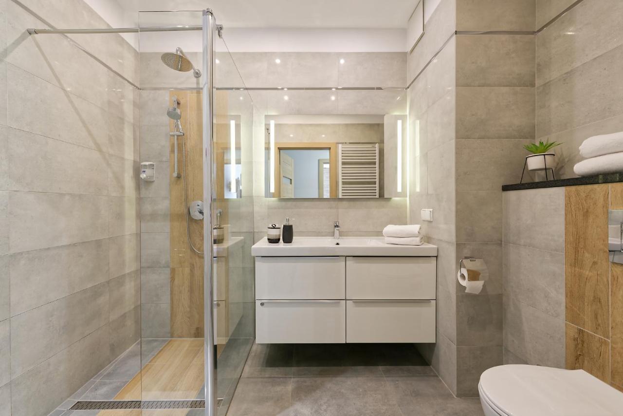 פוזנן Art Apartament Parking By Impero מראה חיצוני תמונה